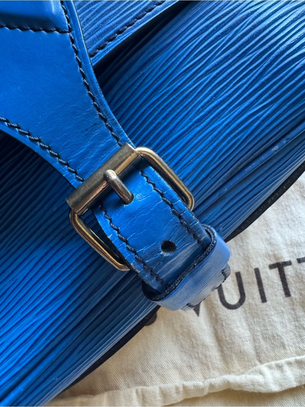 Louis Vuitton Cobalt Blue Epi Leather Shoulder Bag - Picture 7 of 13